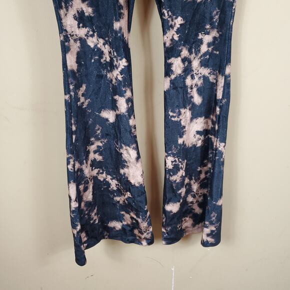 TOPSHOP Tie Dye Velvet Flare Trousers Size 6P - Picture 2 of 10